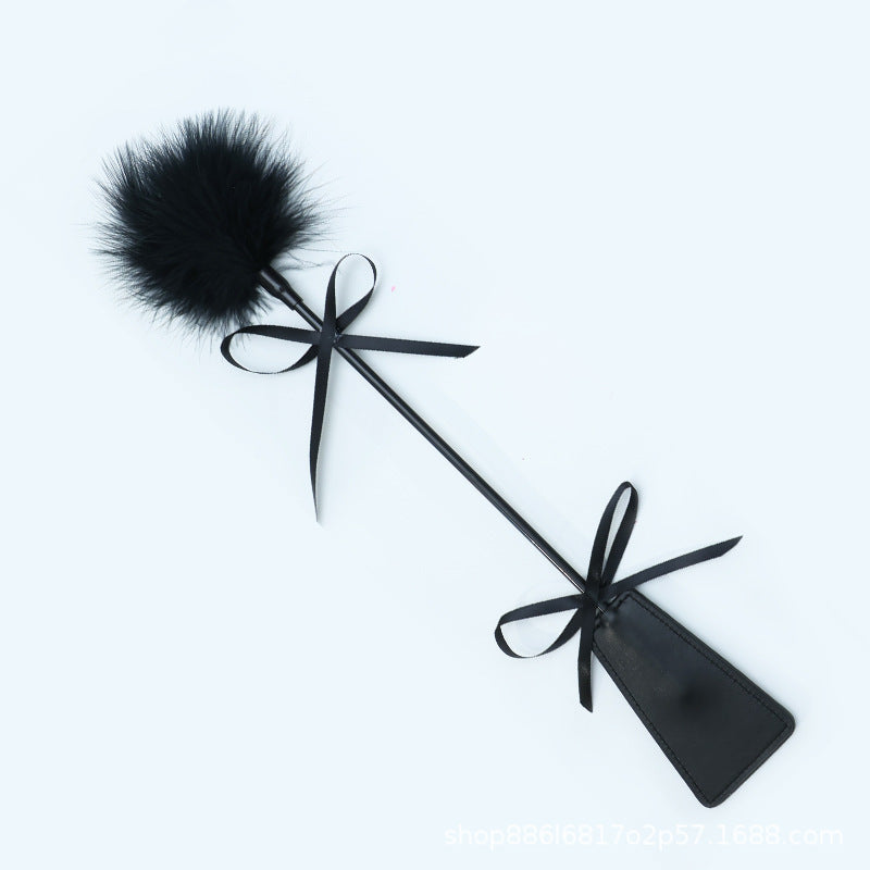 Velvet Tease™ Feather Tickler