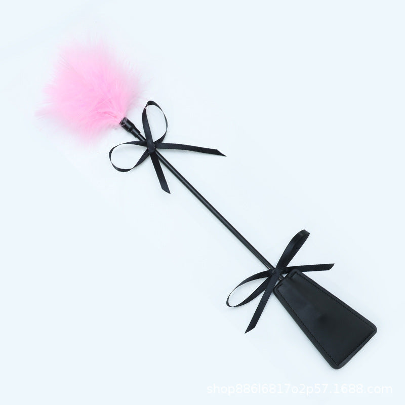 Velvet Tease™ Feather Tickler